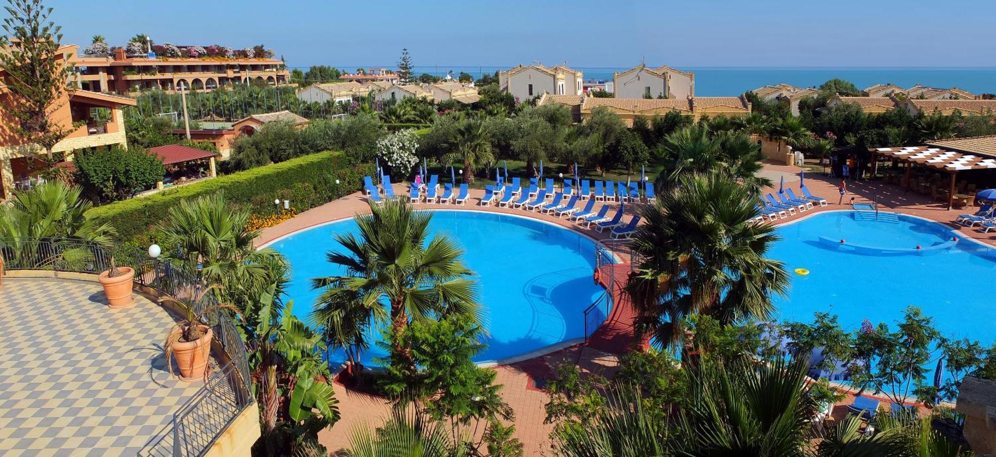 Dolcestate Hotel -Club Campofelice Di Roccella Dış mekan fotoğraf