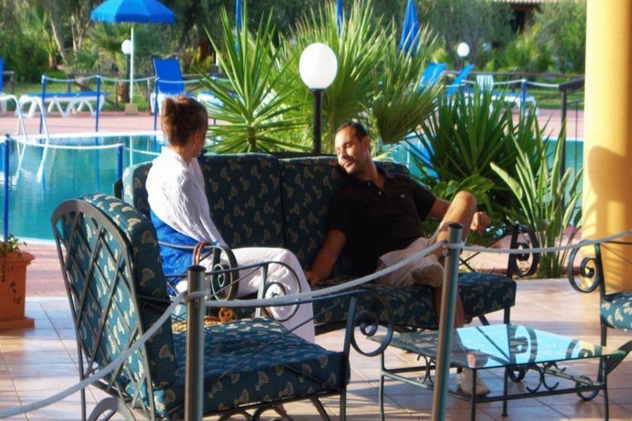 Dolcestate Hotel -Club Campofelice Di Roccella Dış mekan fotoğraf