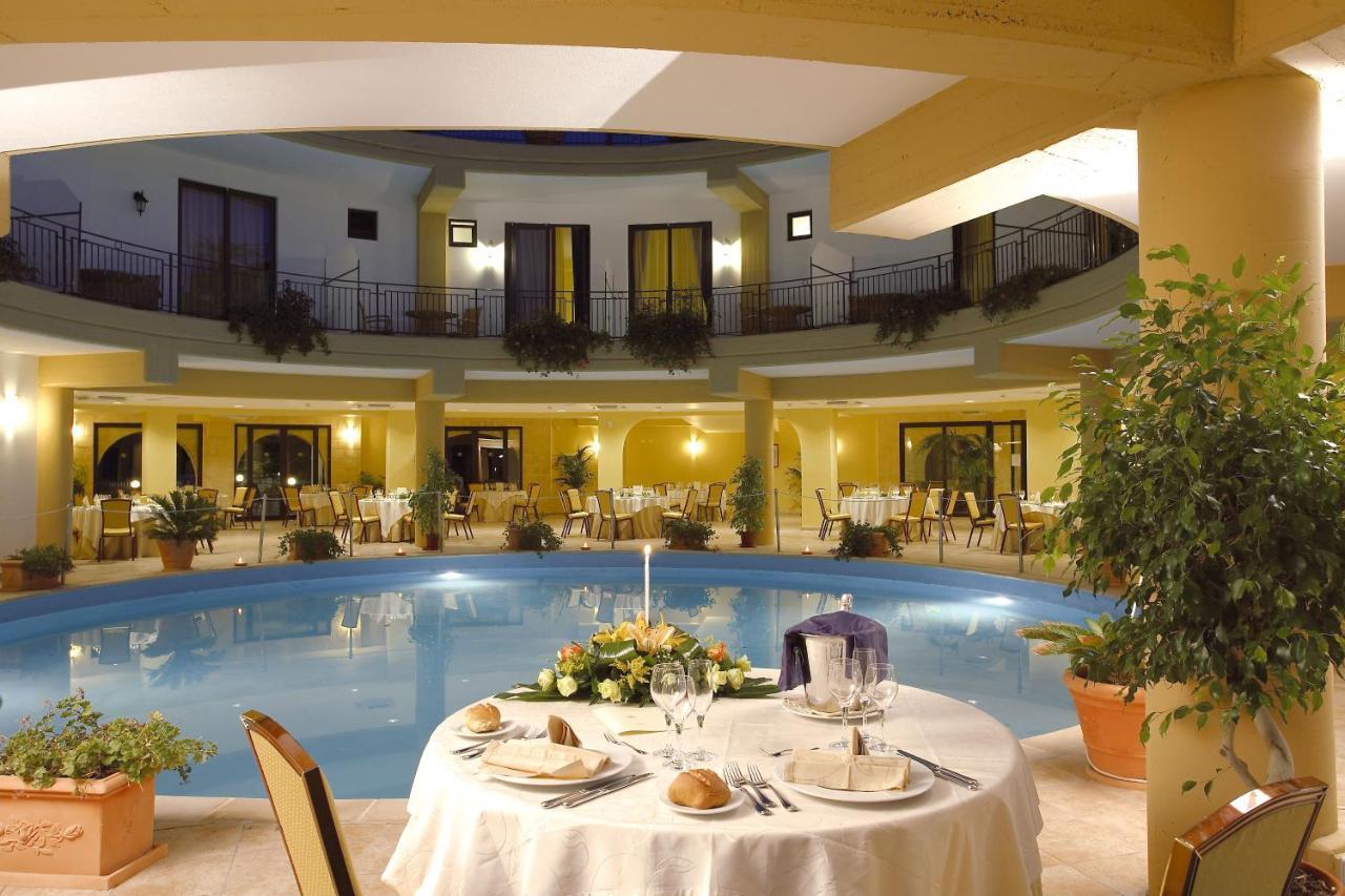 Dolcestate Hotel -Club Campofelice Di Roccella Dış mekan fotoğraf