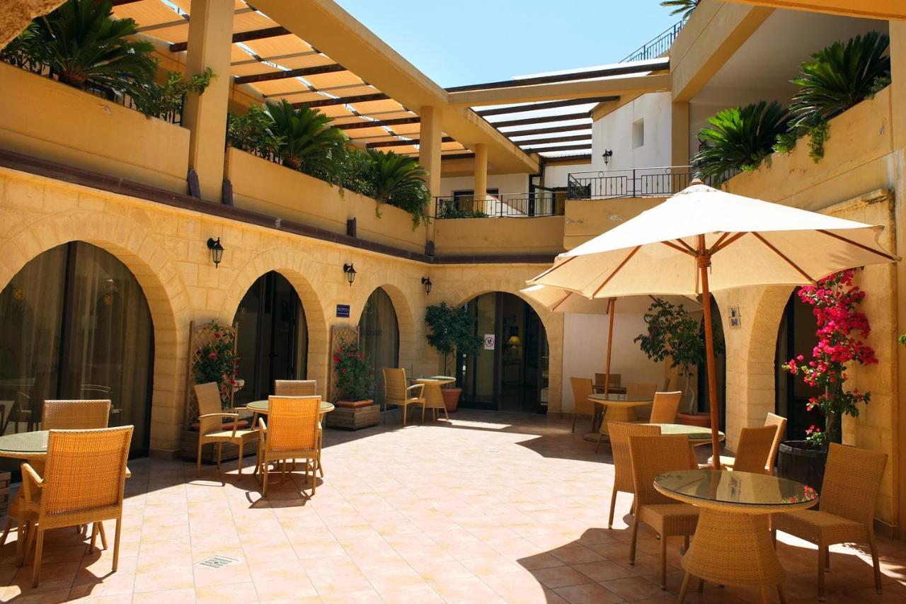 Dolcestate Hotel -Club Campofelice Di Roccella Dış mekan fotoğraf