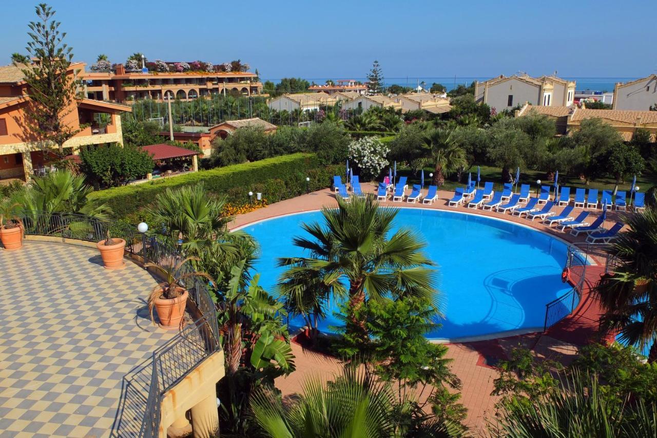 Dolcestate Hotel -Club Campofelice Di Roccella Dış mekan fotoğraf